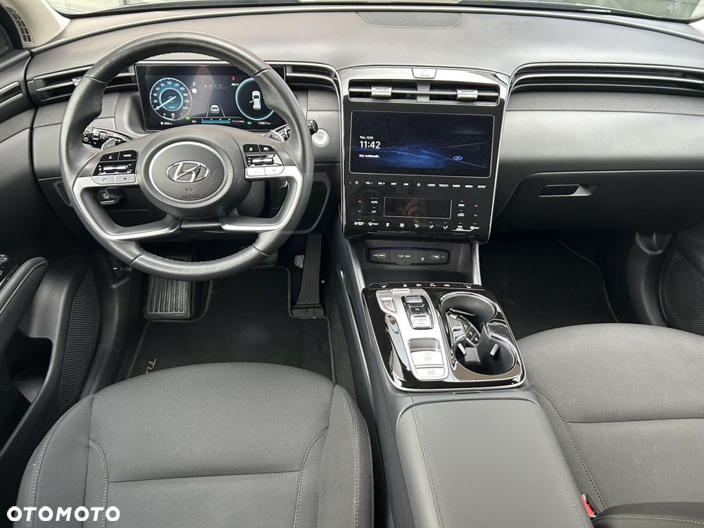 Hyundai Tucson 1.6 T-GDi HEV Executive 4WD - 16