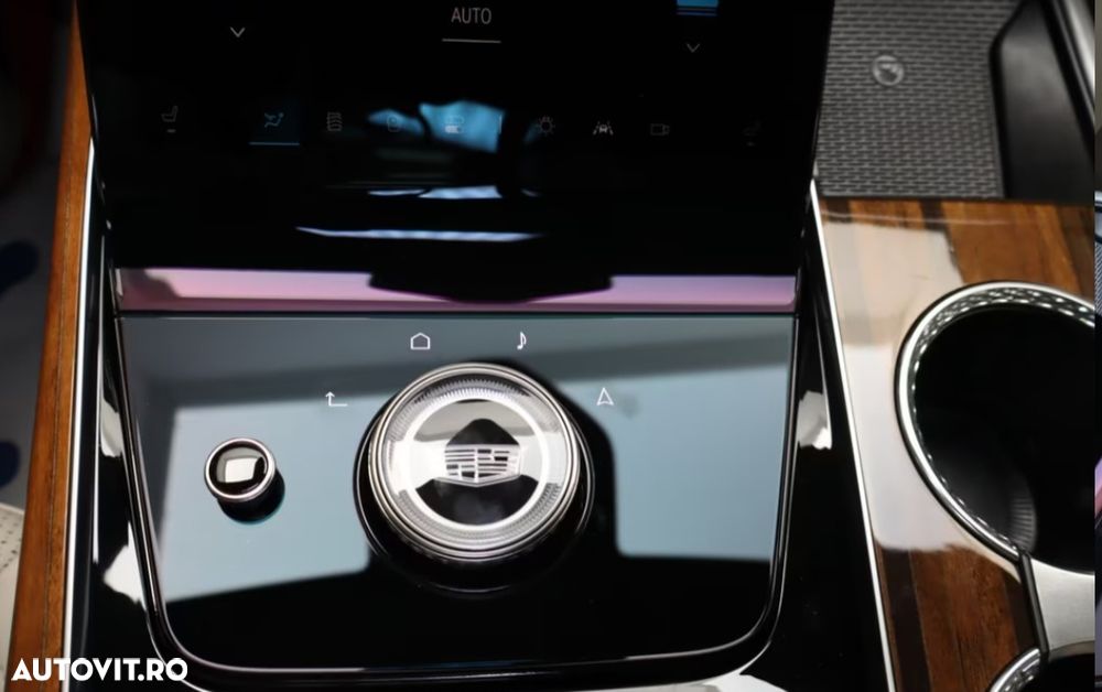 CADILLAC Escalade 2026 — imagine 16