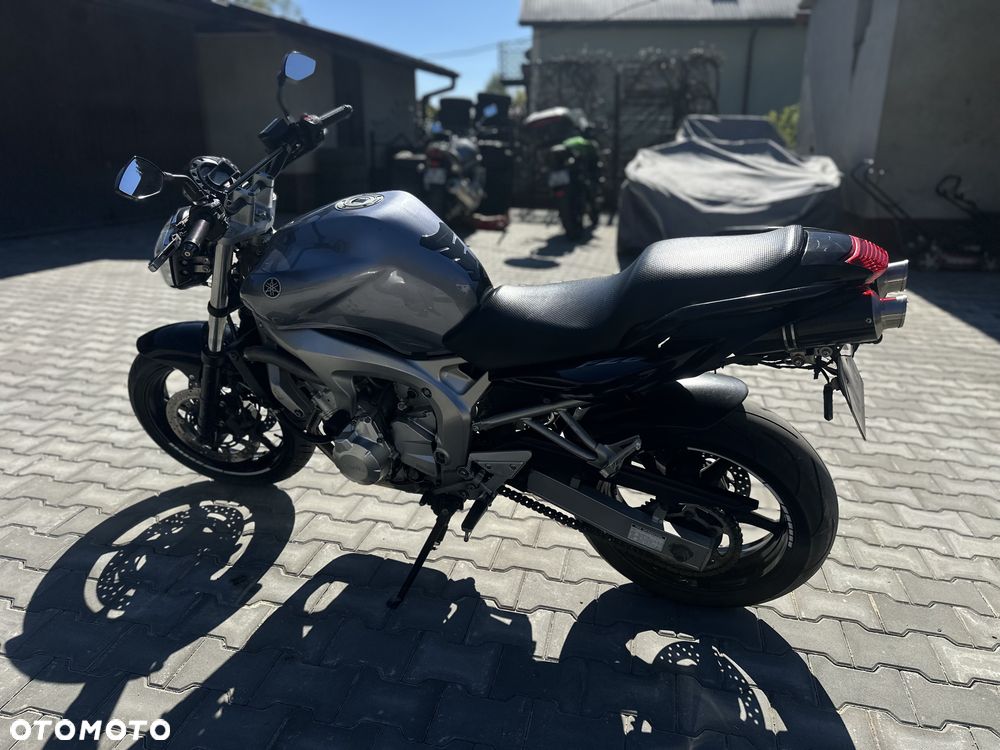 Yamaha FZ6 - 15