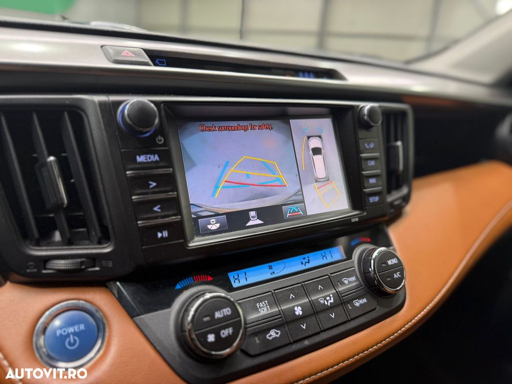 Toyota RAV4 2.5 VVT-i 4x4 Luxury - 25