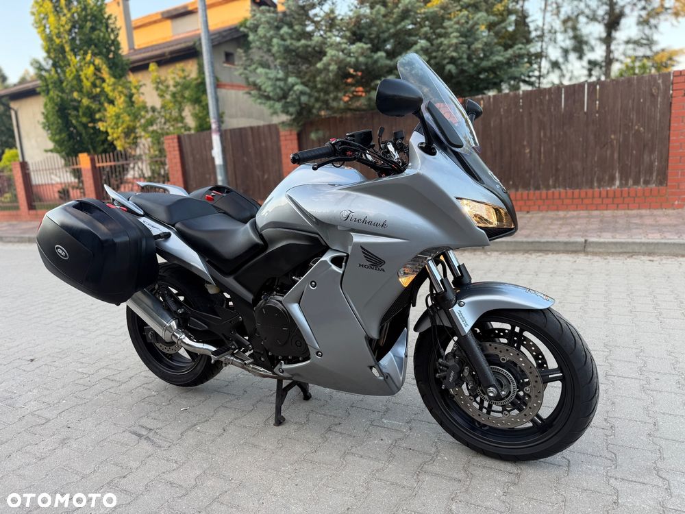 Honda CBF - 3
