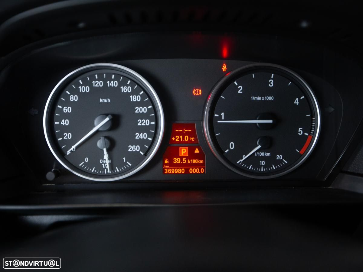 BMW 520 - 12