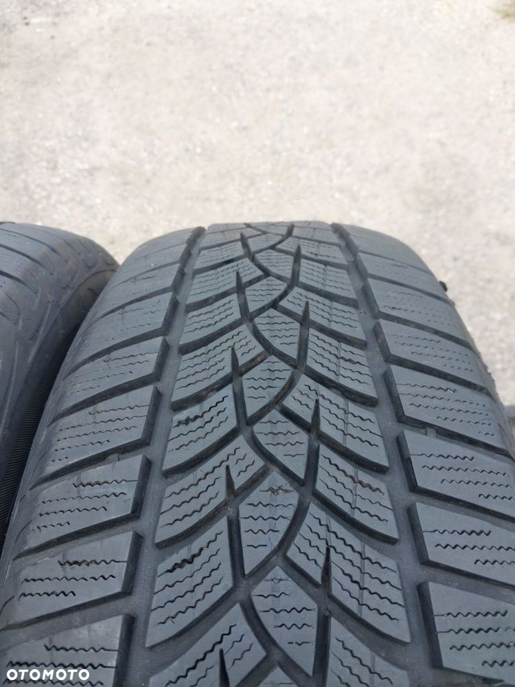 Opony zimowe 215.65.16 Goodyear 2021 rok - 2