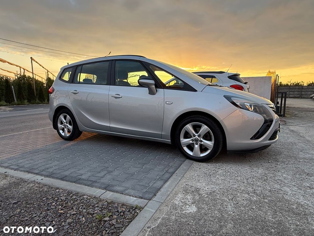 Opel Zafira Tourer 1.8 Selection - 4