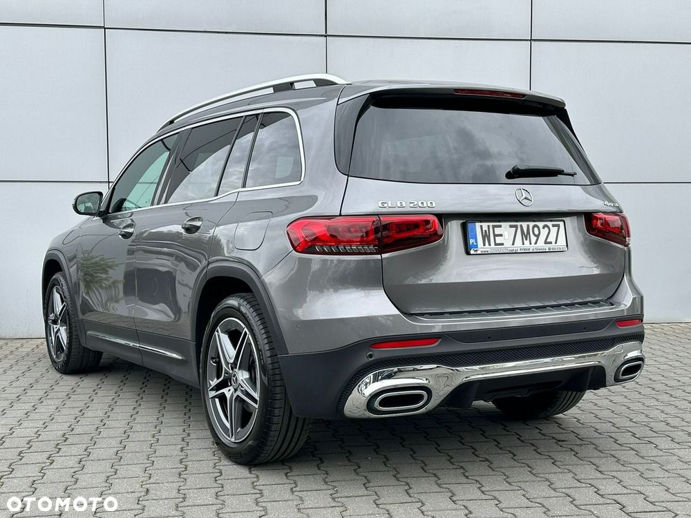 Mercedes-Benz GLB 200 4-Matic AMG Line 8G-DCT - 10