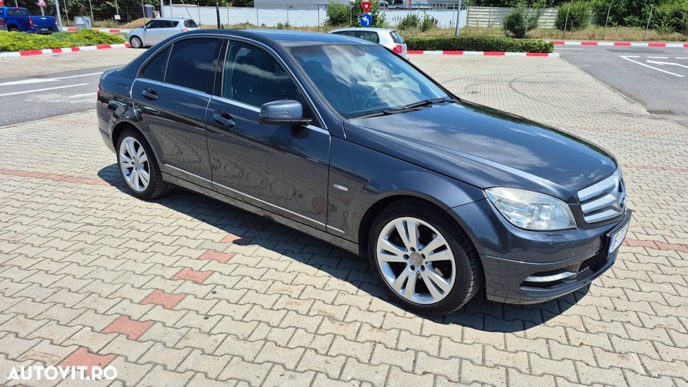 Mercedes-Benz C 200 CGI Automatik BlueEFFICIENCY Avantgarde - 12