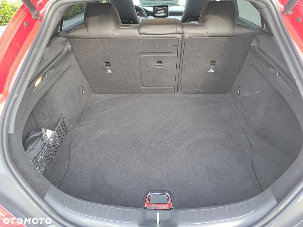 Mercedes-Benz CLA 250 4-Matic AMG Line - 20