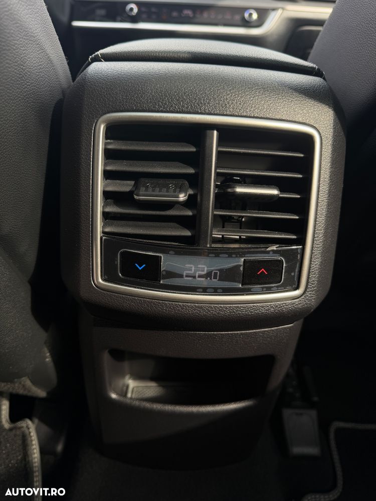 Kia Sportage 2.0 CRDI AWD Eco-Dynamics+ (48V M-H) Aut. GT LINE - 10