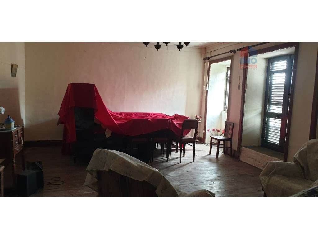 MORADIA T2 EM PEDRA PARA RECONSTRUIR A 5 MINUTOS DE VILA REAL - Grande imagem: 3/11