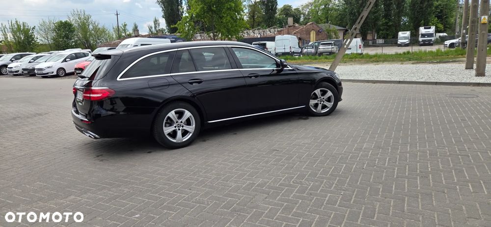 Mercedes-Benz Klasa E 220 d 9G-TRONIC - 17