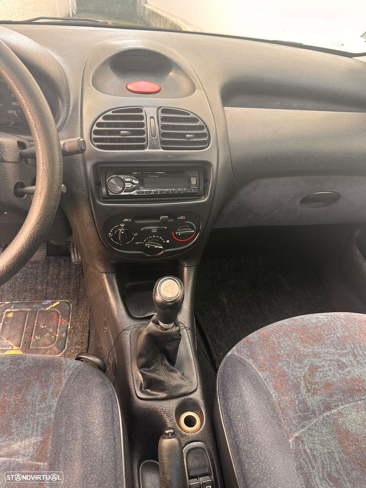 Peugeot 206 1.1 XT - 7