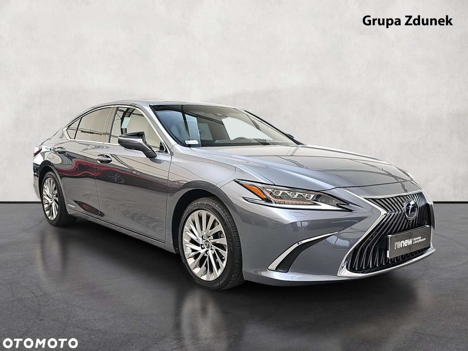 Lexus ES - 3