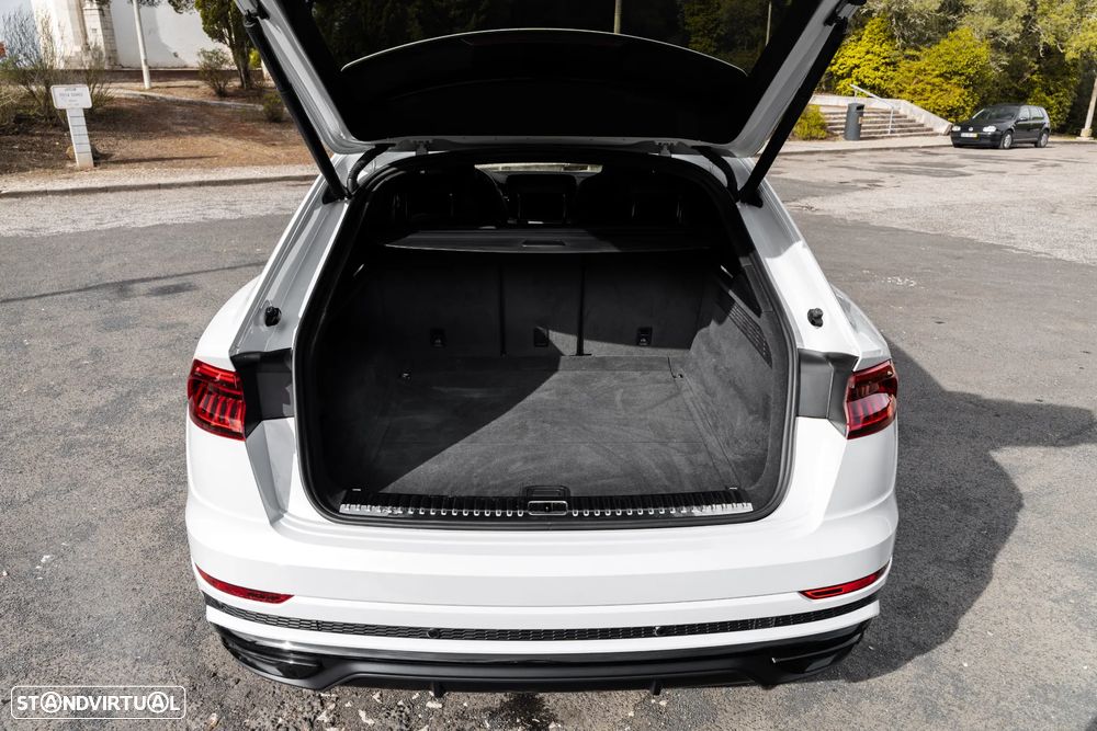 Audi Q8 50 TDI quattro Tiptronic - 13