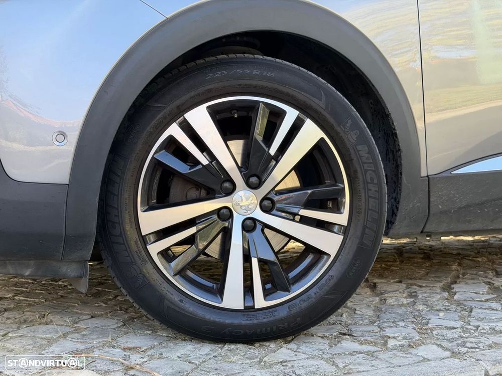 Peugeot 3008 1.2 PureTech Allure EAT6 - 11