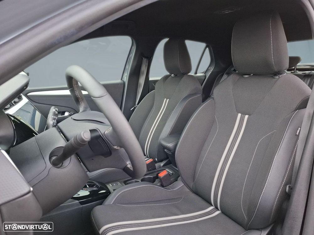 Opel Corsa 1.2 T Hybrid EdCT - 11