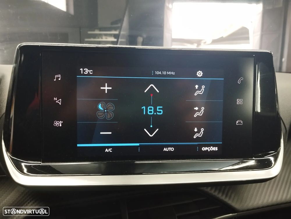 Peugeot 2008 1.2 PureTech Active Pack - 26