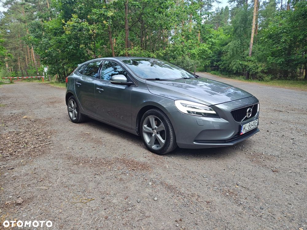 Volvo V40 T3 Drive-E Momentum - 23