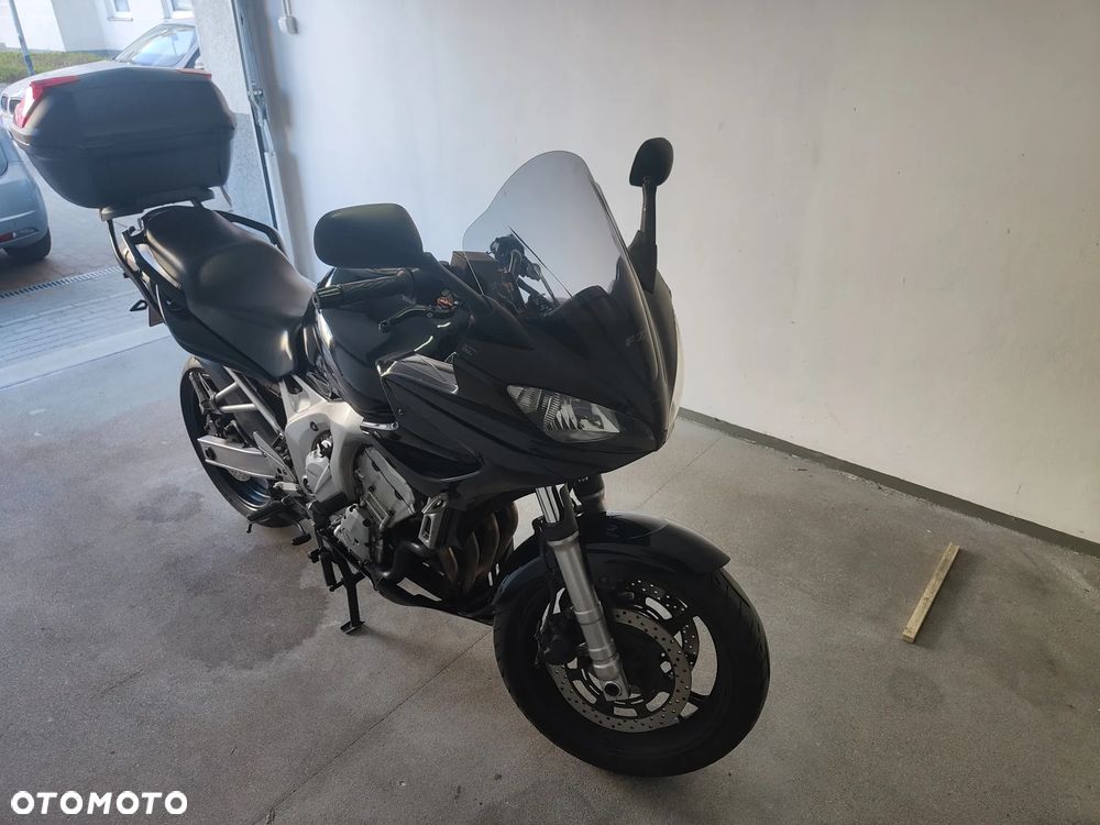 Yamaha FZ6 - 1