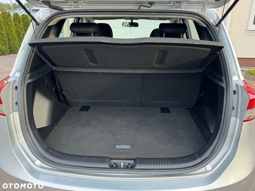Hyundai ix20 - 21