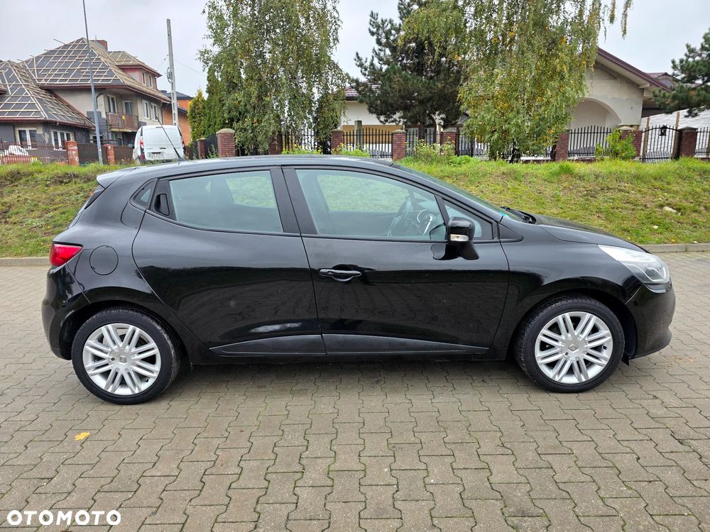 Renault Clio - 8
