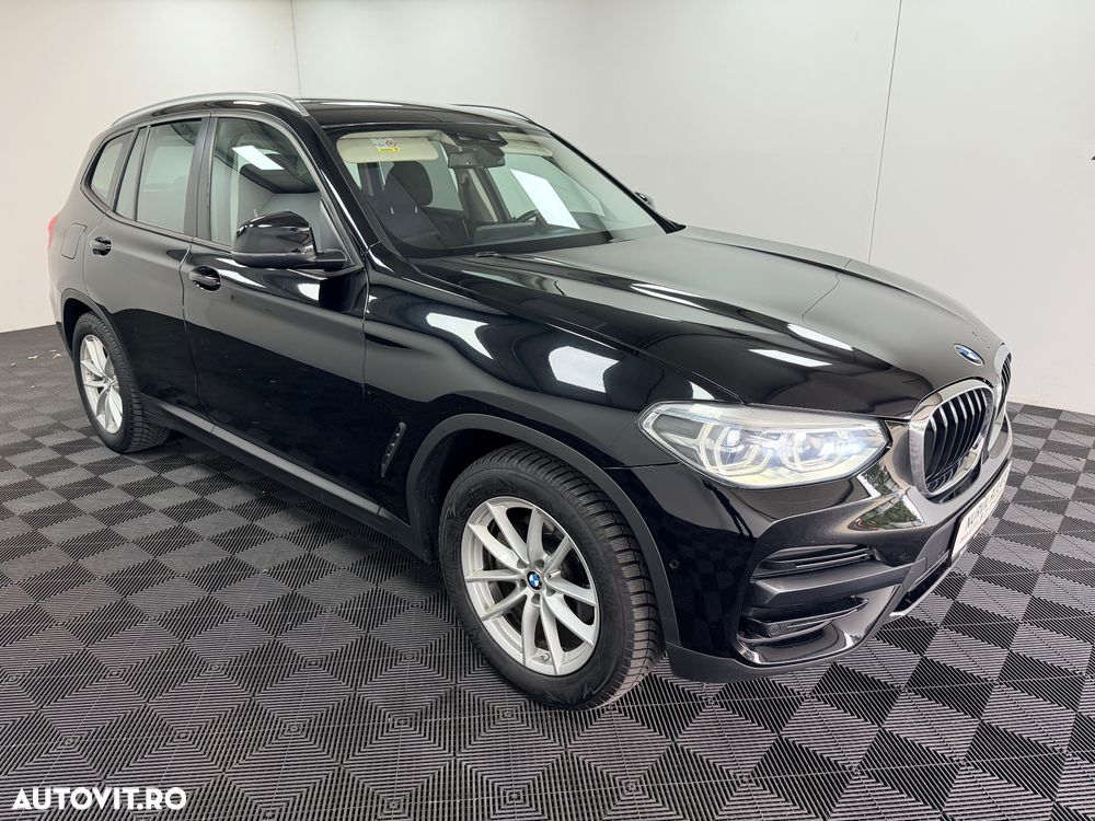 BMW X3 xDrive20i AT - 32