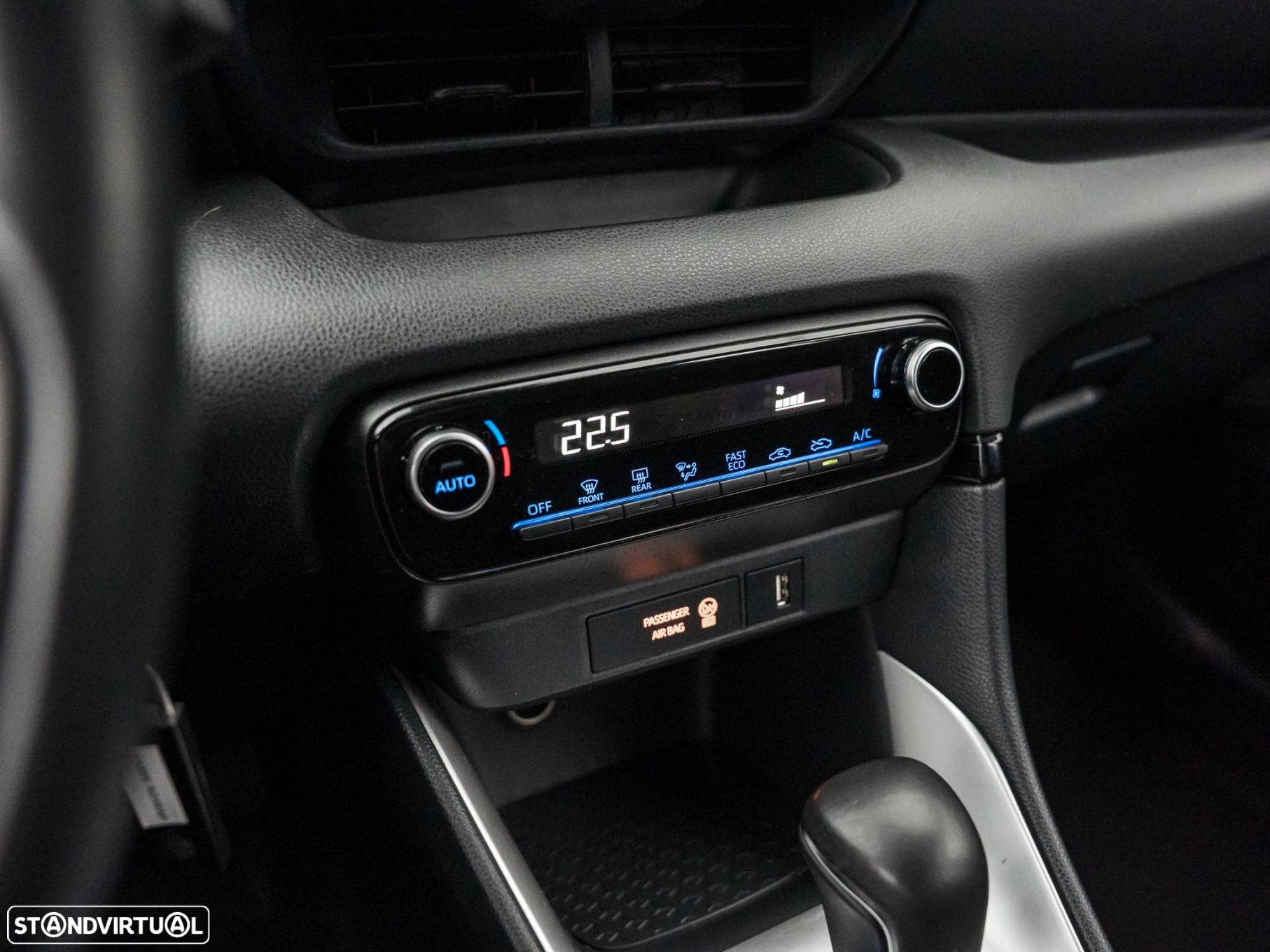 Toyota Yaris 1.5 HDF Exclusive - 26