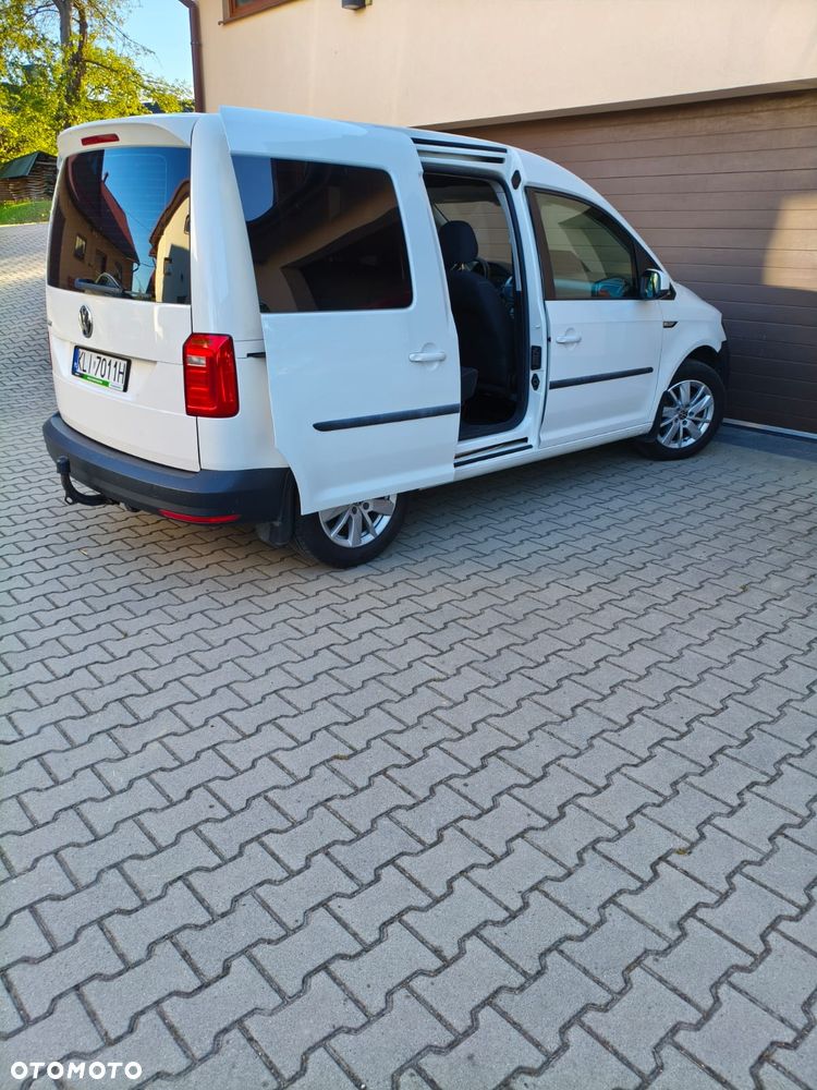 Volkswagen Caddy 2.0 TDI Comfortline - 6