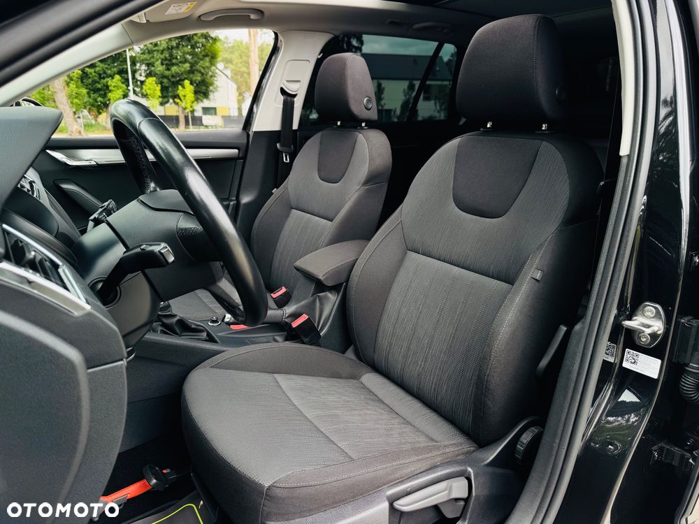 Skoda Octavia 1.6 TDI DSG Premium Edition - 27