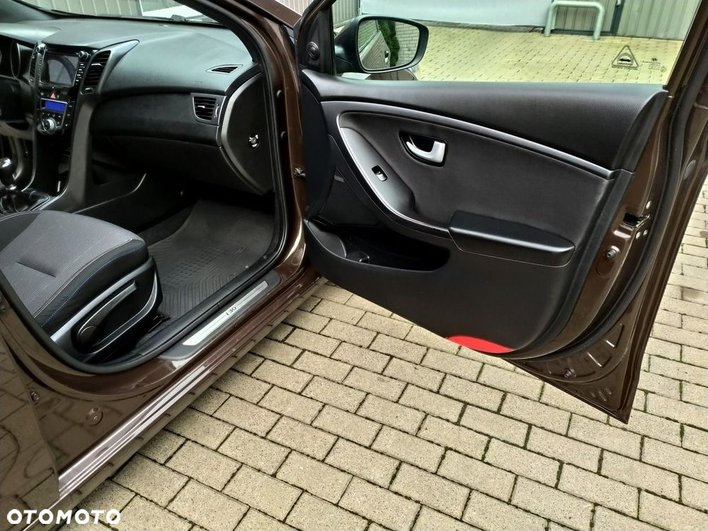 Hyundai i30 1.6 GDI BlueDrive Go - 25