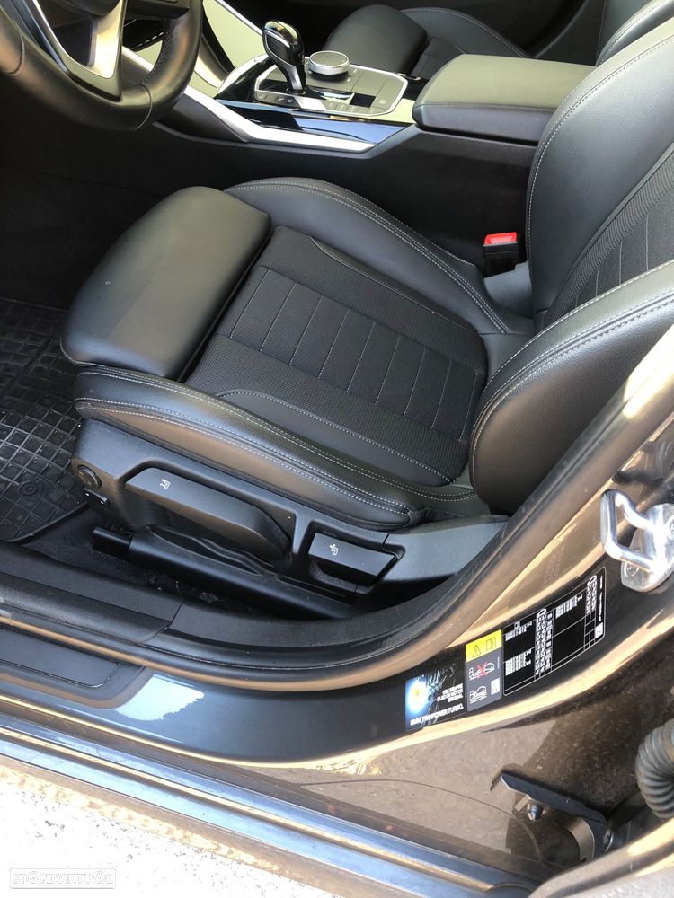 BMW 330 e iPerformance Line Sport - 14