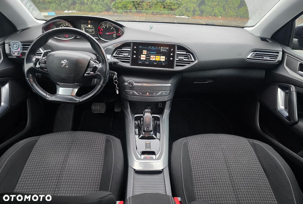 Peugeot 308 BlueHDi 130 EAT6 Stop & Start Allure - 19