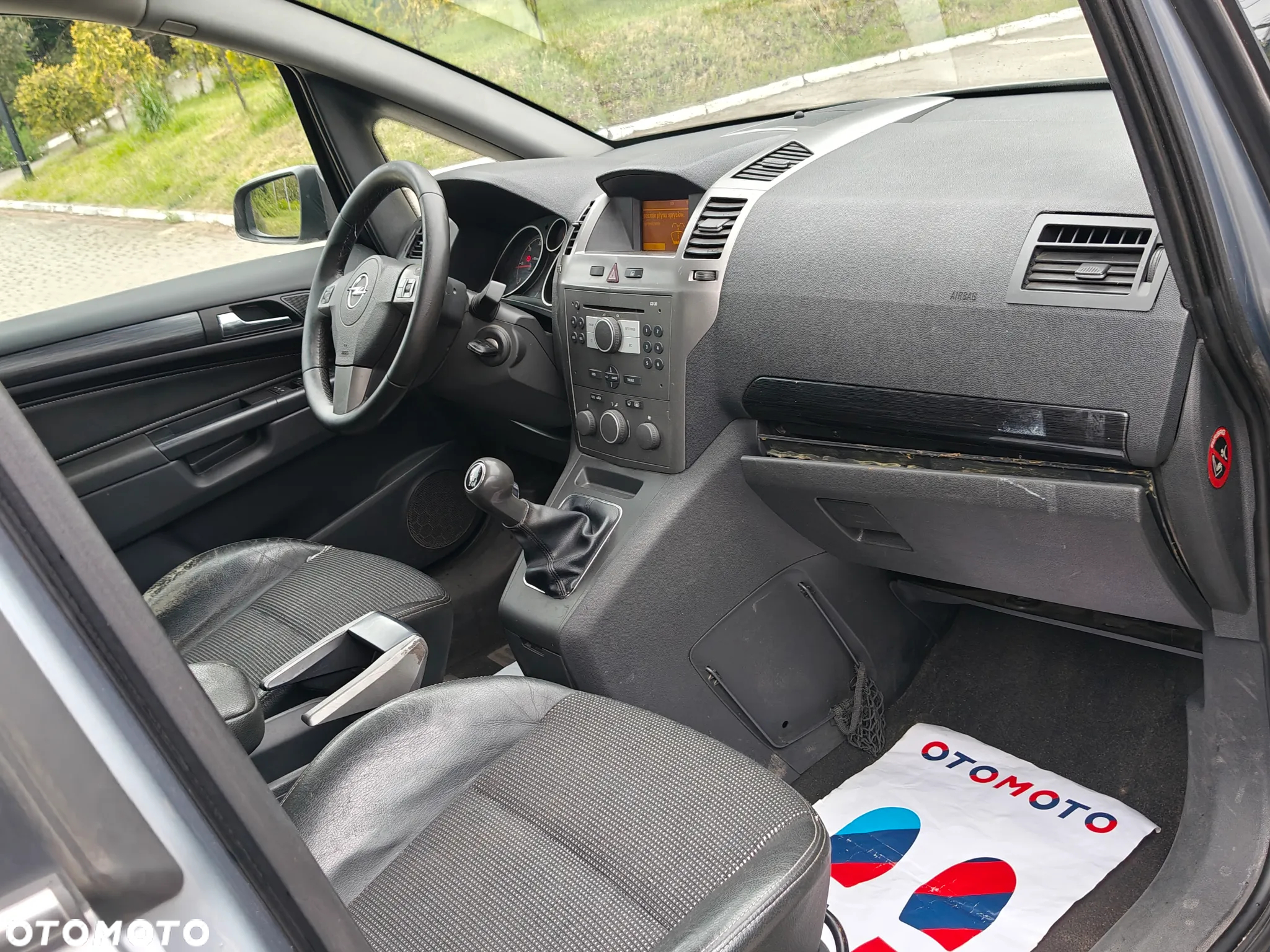 Opel Zafira 1.9 CDTI Cosmo - 21