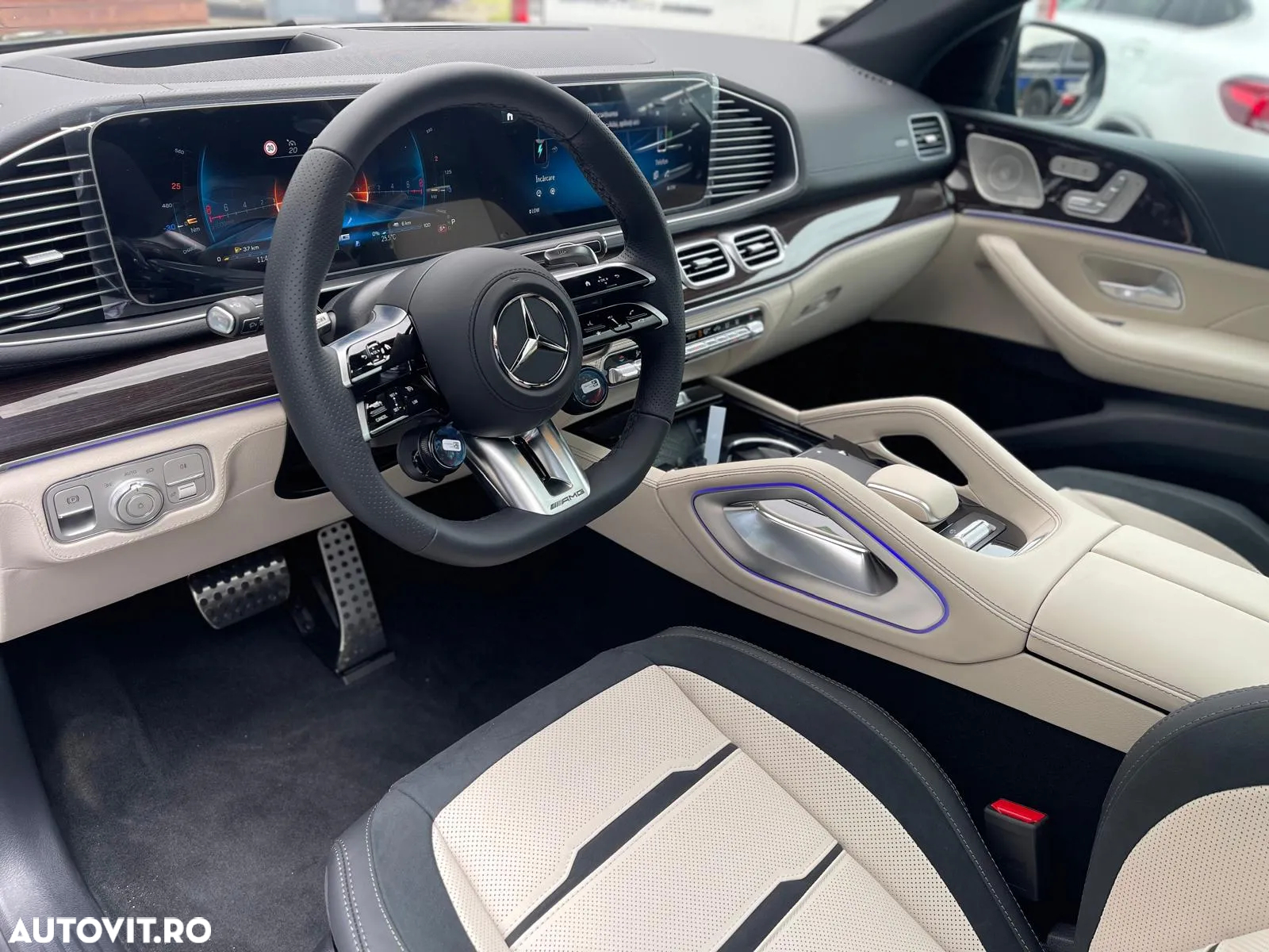 Mercedes-Benz GLE Coupe AMG 53 PHEV - 11
