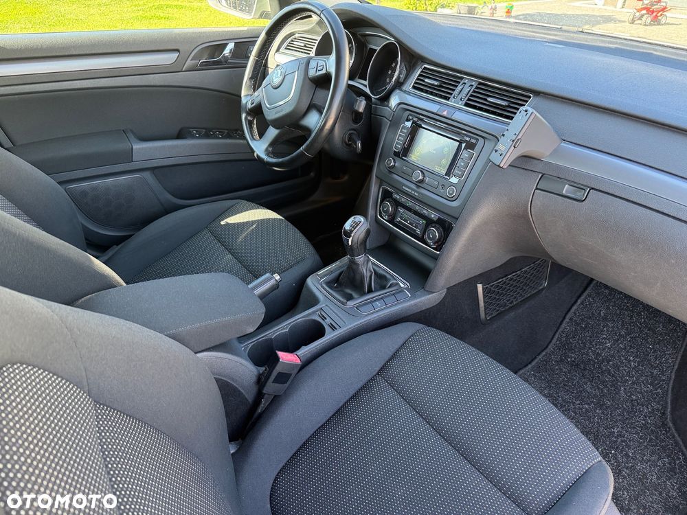Skoda Superb 2.0 TDI Ambition - 28