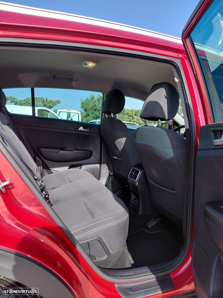 Kia Sportage 1.6 GDI ISG Nav Line - 11