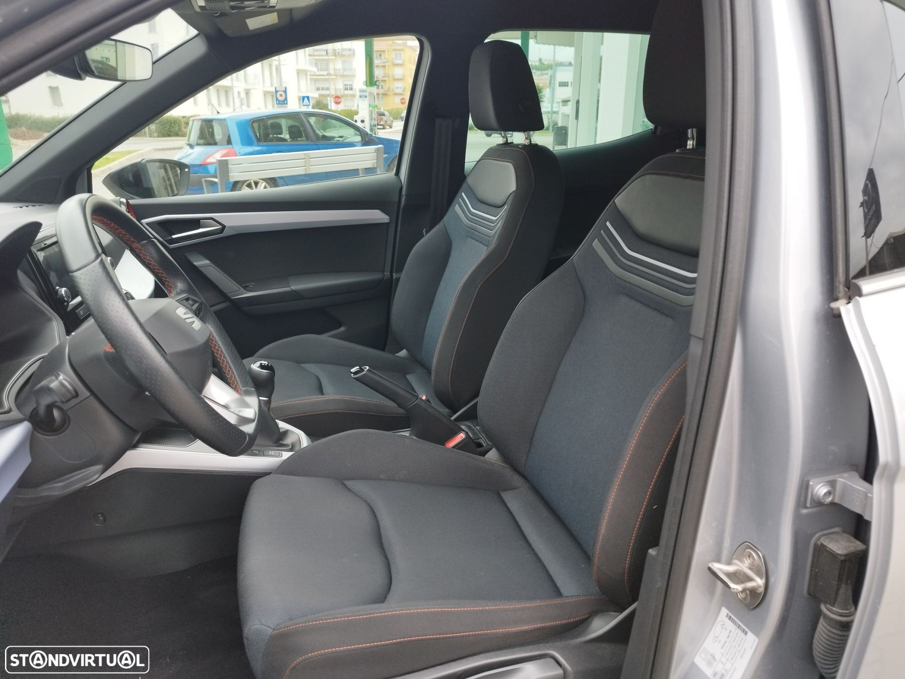SEAT Arona 1.0 TSI FR - 9