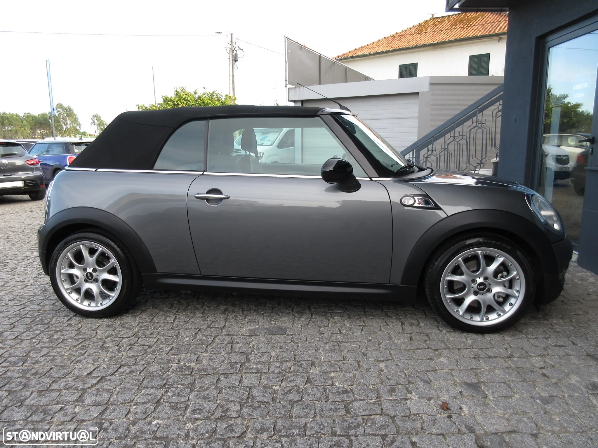 MINI Cabrio Cooper S - 16
