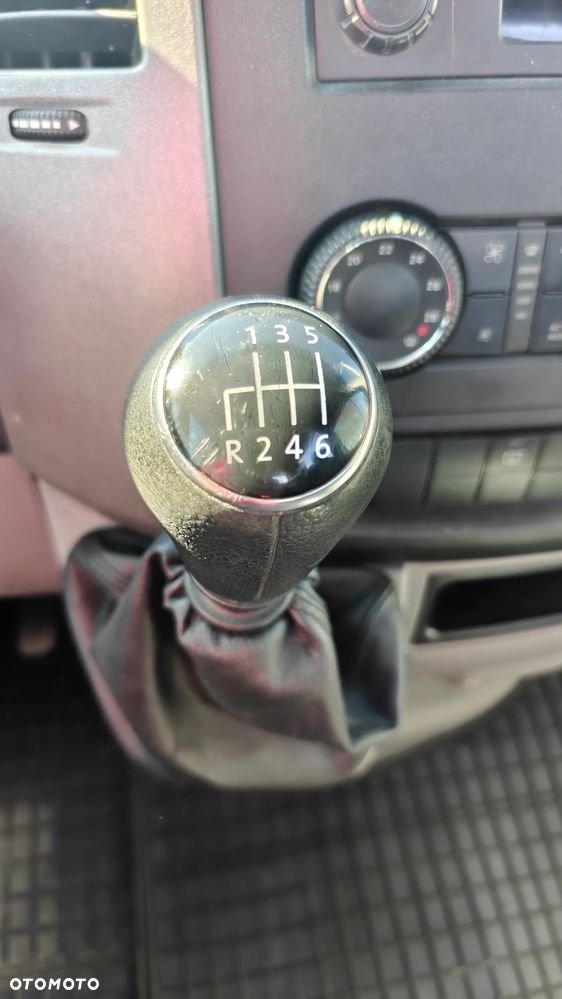 Volkswagen Crafter - 19