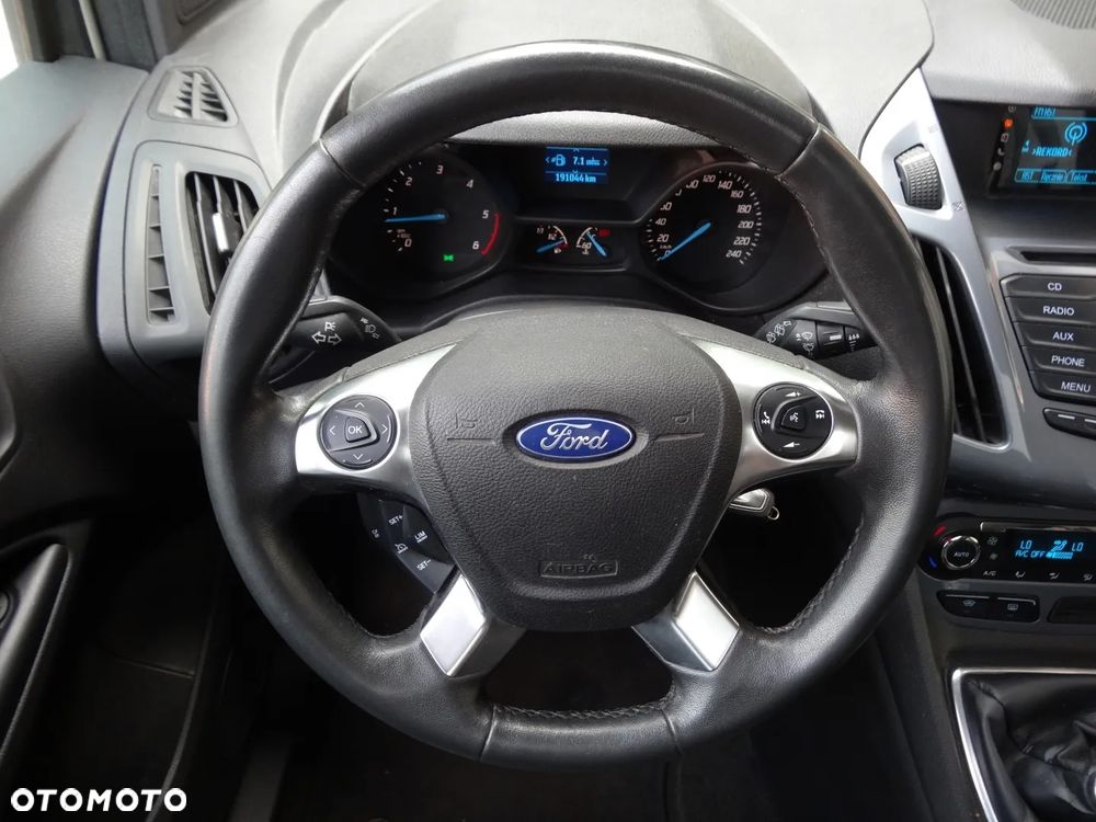 Ford Tourneo Connect Grand - 28
