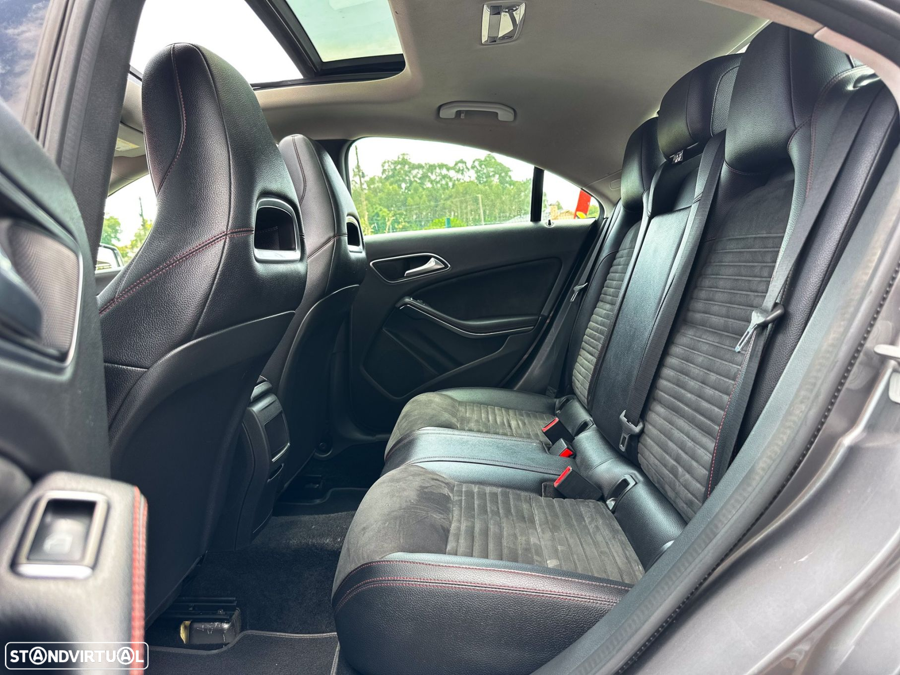Mercedes-Benz CLA 180 - 15