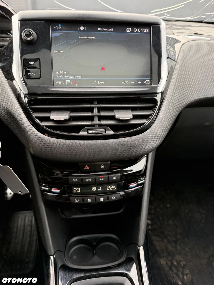 Peugeot 2008 PureTech 110 Stop&Start EAT6 Crossway - 16