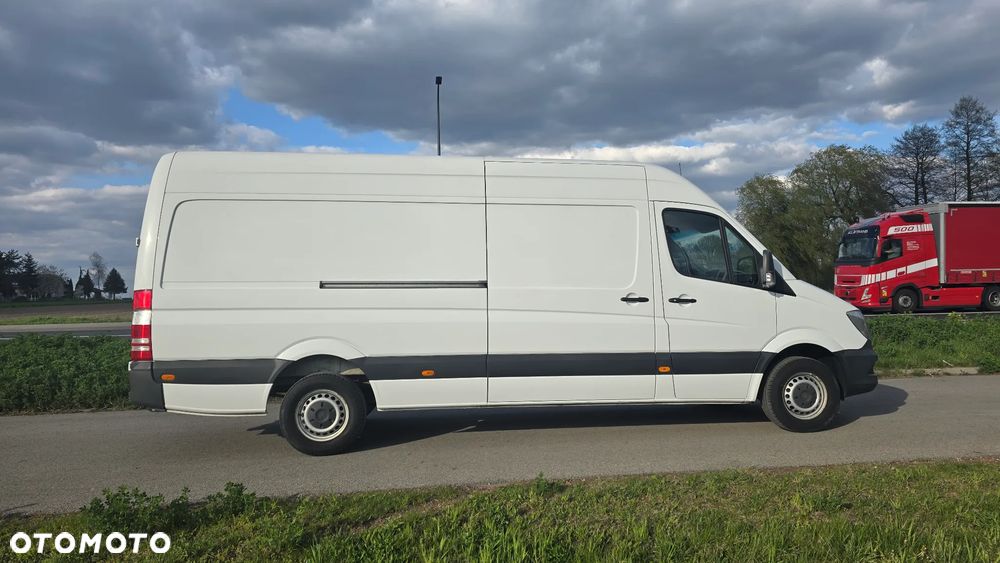 Mercedes-Benz Sprinter - 6