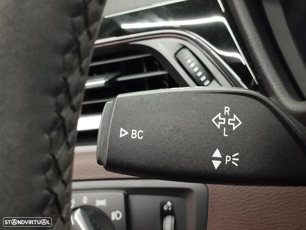 BMW X1 18 d sDrive Auto - 26