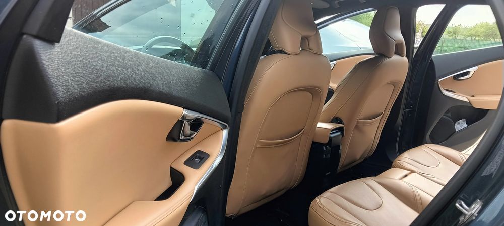 Volvo V40 Cross Country T4 Drive-E Kinetic - 11
