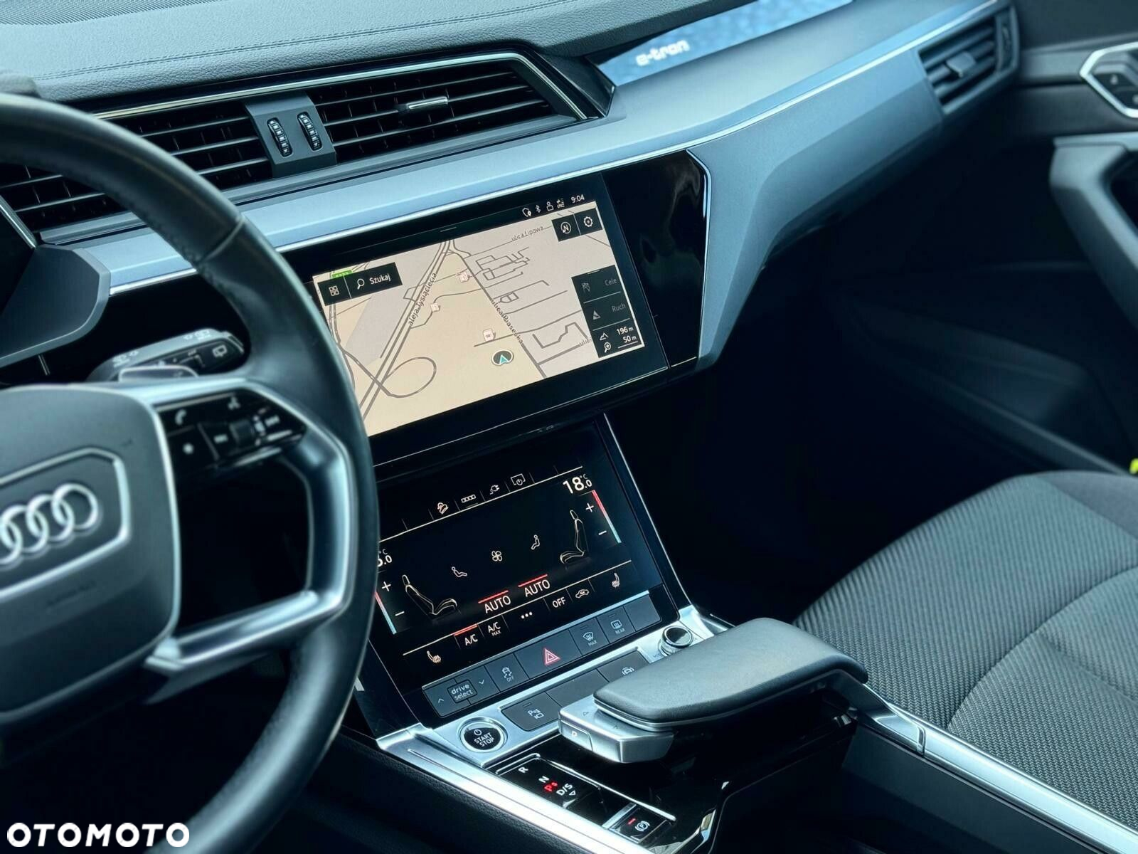 Audi e-tron - 11