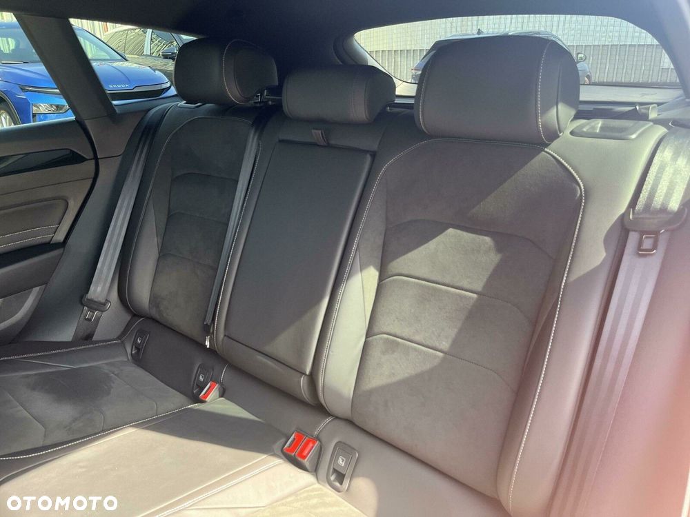 Volkswagen Arteon 2.0 TSI R-Line DSG - 33