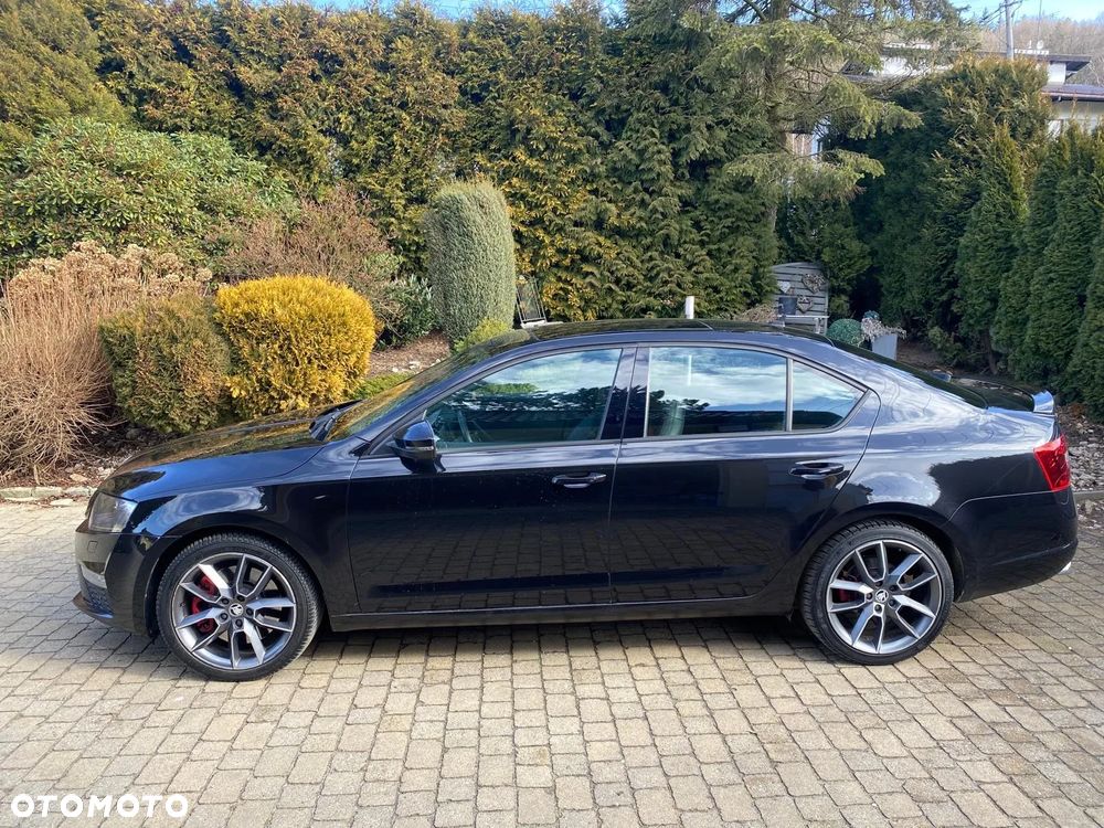 Skoda Octavia 2.0 TDI RS DSG - 11