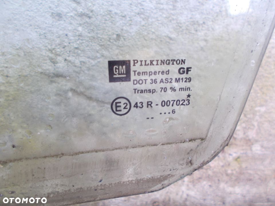 OPEL VECTRA C LIFT SIGNUM 5D SZYBA LEWA TYŁ TYLNA - 3