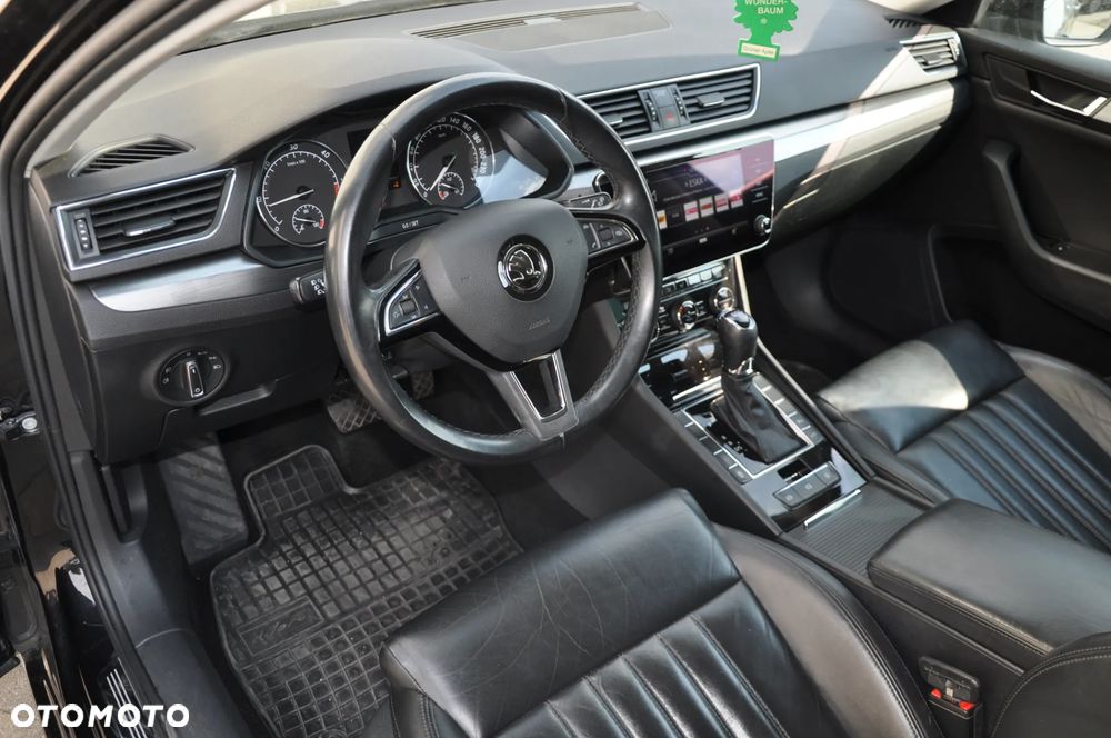 Skoda Superb 2.0 TDI DSG Premium Edition - 14