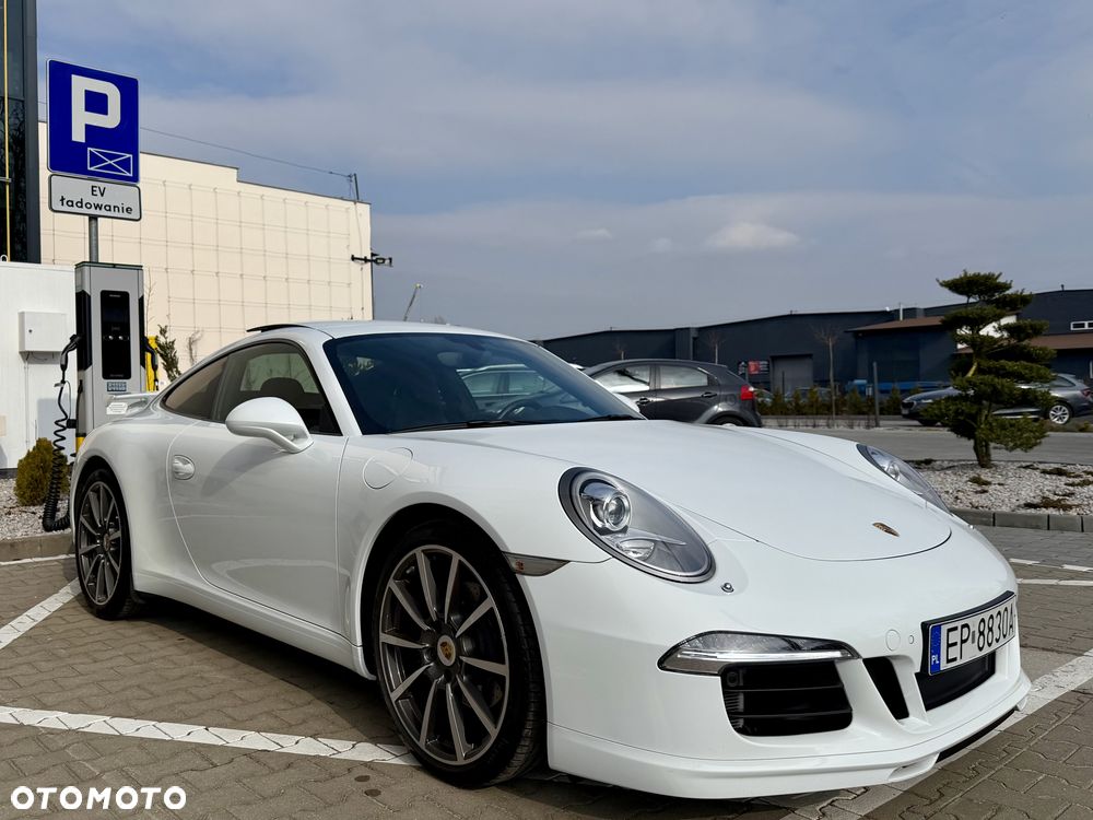 Porsche 911 Carrera